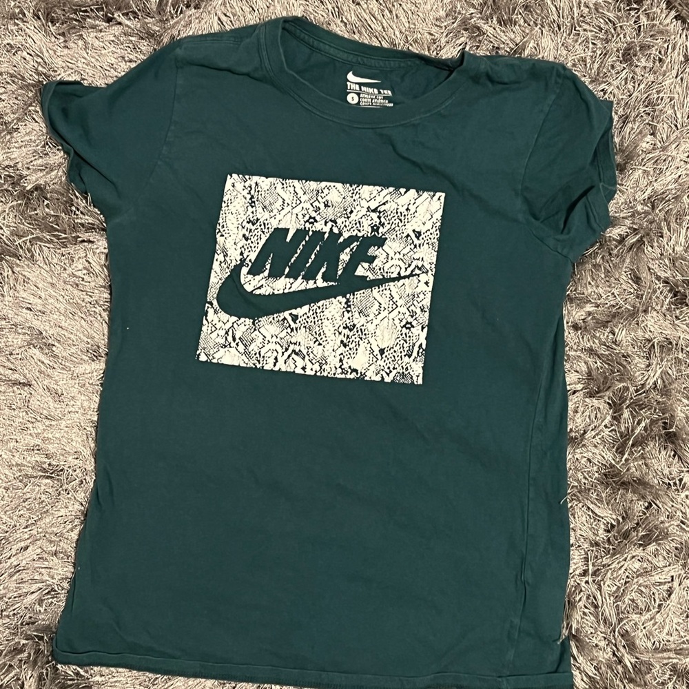 nike shirt